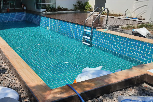 อุปกรณ์สระว่ายน้ำครบวงจร