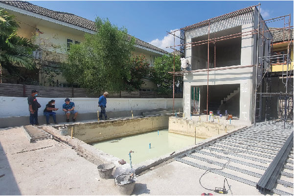 อุปกรณ์สระว่ายน้ำครบวงจร