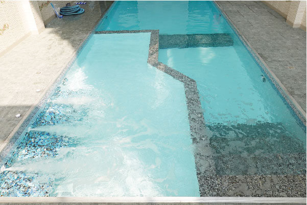 อุปกรณ์สระว่ายน้ำครบวงจร